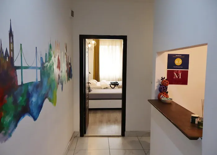 M Boutique * Βουδαπέστη
